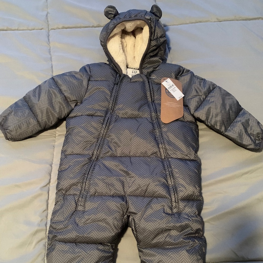 Baby GAP 12-18 month Heavy Weight Puffer One-Piece
